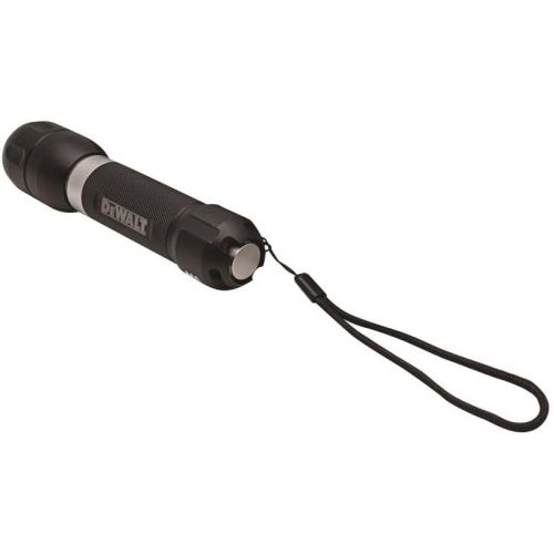  Dewalt 350-Lumen Flashlight Kit