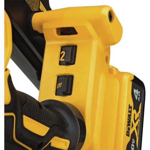  DEWALT 20V MAX Framing Nailer Kit, 21-Degree, Plastic Collated (DCN21PLM1)