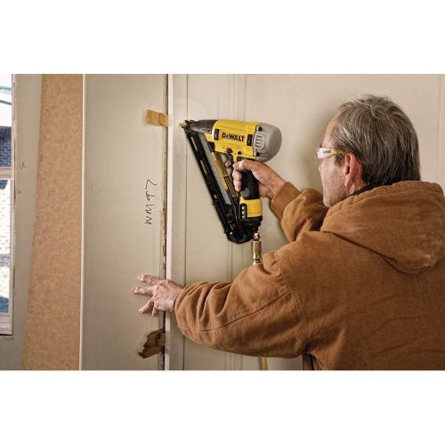  [아마존베스트]DeWalt DWFP72155 15 Gauge Precision Point DA Style Angle Finish Nailer