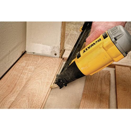  [아마존베스트]DeWalt DWFP72155 15 Gauge Precision Point DA Style Angle Finish Nailer