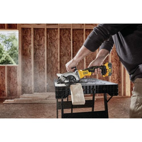  [아마존베스트]DEWALT ATOMIC 20V MAX Circular Saw Kit, 4-1/2-Inch (DCS571P1)