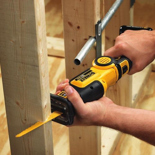  [아마존베스트]DEWALT 12V MAX Pivot Reciprocating Saw Kit (DCS310S1)