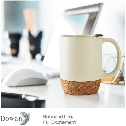  [아마존베스트]DOWAN Coffee Mugs Set of 2, 15 OZ Ceramic Mug with Insulated Cork Bottom and Splash Proof Lid, Large Coffee Mug with Handle for Men, Women, Beige