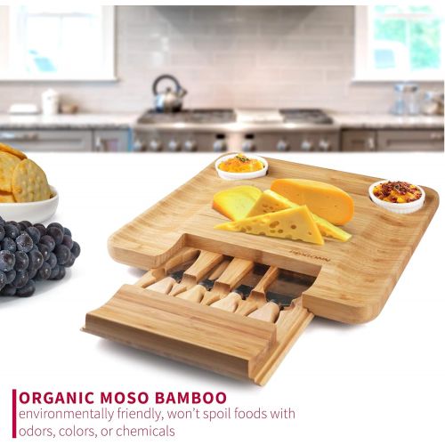  [아마존베스트]DRAGONN Natural Bamboo Cheese Board and Charcuterie Platter with Two Ramekans for Dips and Hidden Drawer for Cutlery Set, DN-KW-BB02