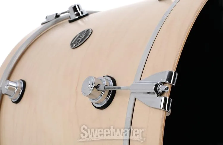  DW Performance Series Bass Drum - 16 x 20 inch - Natural Satin Oil - Sweetwater Exclusive