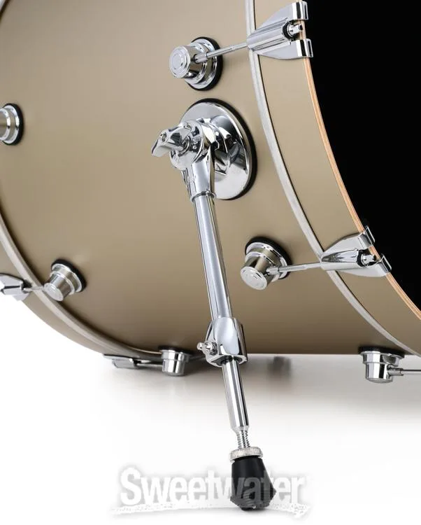  DW Performance Series Bass Drum - 18 x 22-inch - Gold Mist