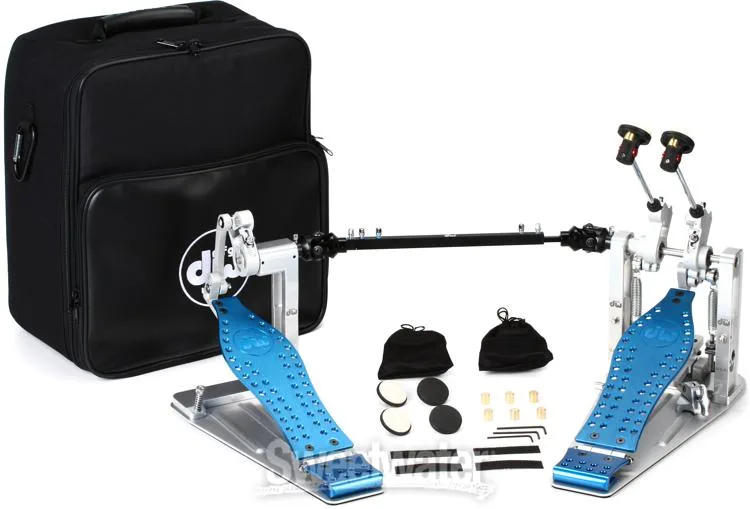  DW DWCPMDD2BL MDD Machined Direct Drive Double Bass Drum Pedal - Cobalt