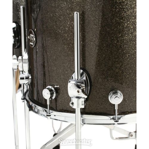  DW Performance Series 5-piece Shell Pack with 22 inch Bass Drum - Pewter Sparkle FinishPly