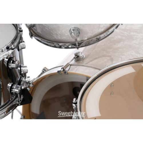  DW Performance Series 3-piece Shell Pack with 22 inch Bass Drum - White Marine FinishPly