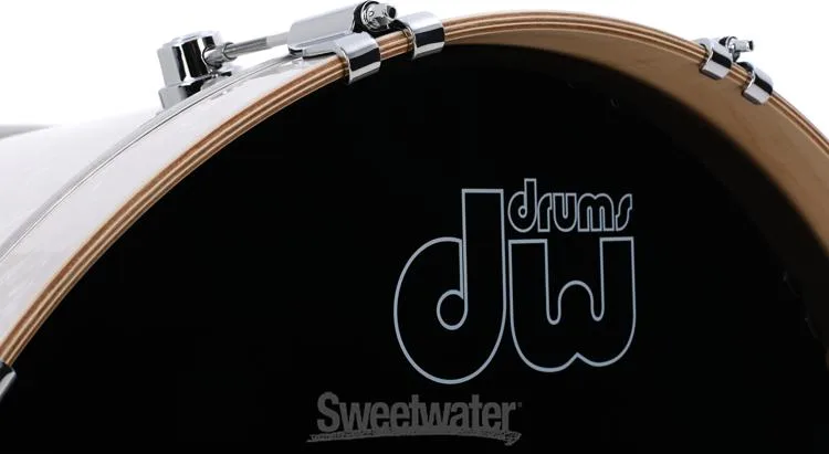  DW Performance Series Bass Drum - 18 x 22 inch - White Marine FinishPly