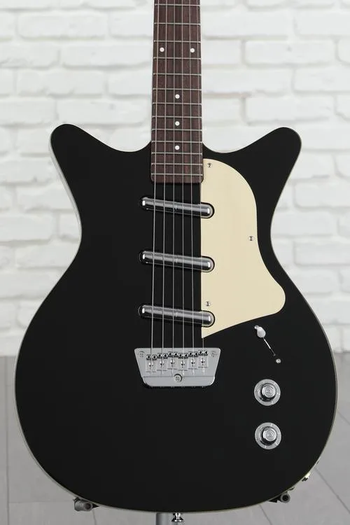 Danelectro '59 Triple Divine Electric Guitar - Black Demo