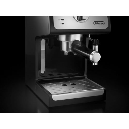  De’Longhi DeLonghi ECP 33.21 Espresso Siebtraegermaschine | Siebtraegerhalter mit Aluminium Finish | Milchschaum Duese | Filtereinsatz fuer 1 oder 2 Tassen Espresso | Auch fuer Pads Geeignet | Sc