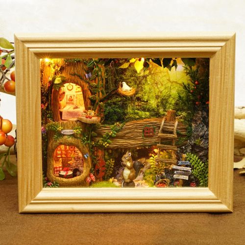  Deevoka Nut Station Photo Frame Model Wood Dollhouse Squirrel Creative LED Gifts