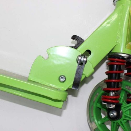 Defect Kinder Roller Klappbarer Frosch-Scoote mit DREI Rade