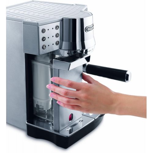 드롱기 De’Longhi DeLonghi EC 850.M Espressomaschine / Siebtrager / IFD Milchschaumsystem / 15 Bar / Metall, silber