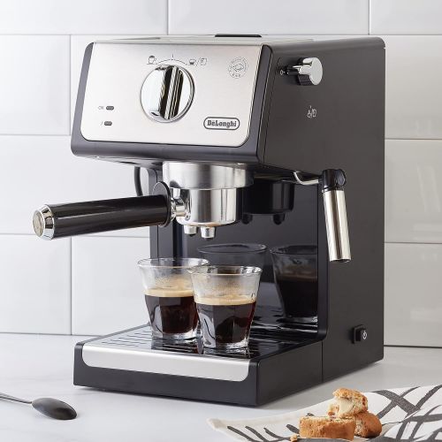 드롱기 De’Longhi DeLonghi ECP 33.21 Espresso Siebtragermaschine | Siebtragerhalter mit Aluminium Finish | Milchschaum Duese | Filtereinsatz fuer 1 oder 2 Tassen Espresso | Auch fuer Pads Geeignet | Sc