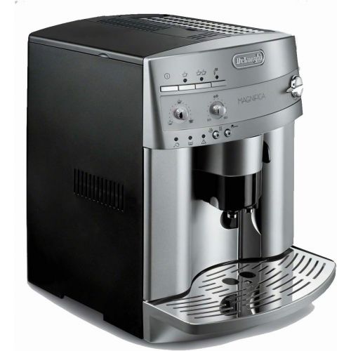 드롱기 DeLonghi ESAM3300 Magnifica Super-Automatic EspressoCoffee Machine
