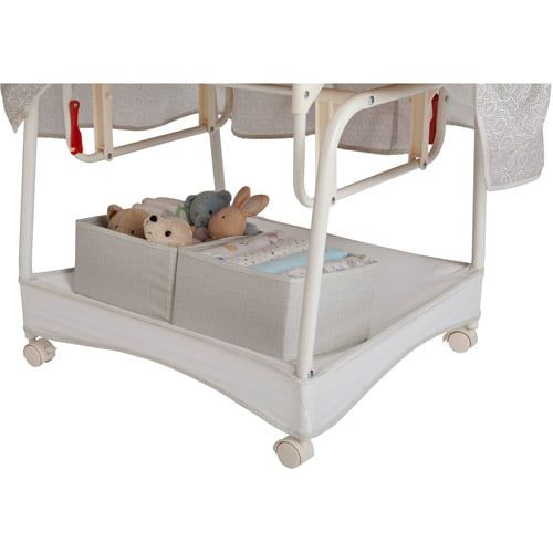  Delta Children Deluxe Gliding Bassinet, Silver Lining