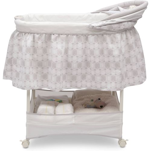  Delta Children Soothe and Glide Bassinet, Illusions