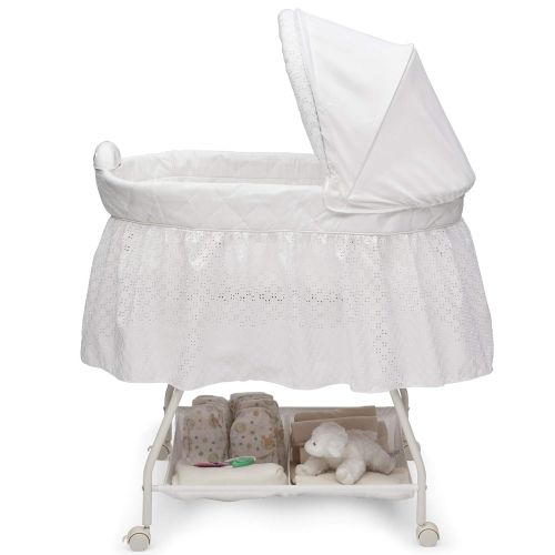  Delta Children Sweet Beginnings Bassinet, Falling Leaves