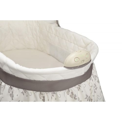  Delta Children Sweet Beginnings Bassinet, Falling Leaves