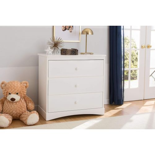  Delta Children Sutton 3 Drawer Dresser with Changing Top