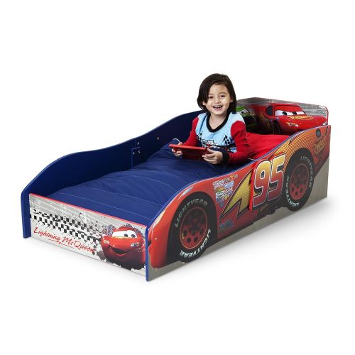  Delta Children Wood Toddler Bed, Disney/Pixar Cars