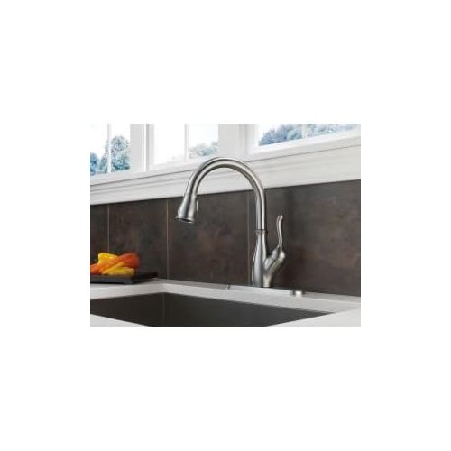  Delta Faucet Leland Oil Rubbed Bronze Kitchen Faucet, Kitchen Faucets with Pull Down Sprayer, Kitchen Sink Faucet, Faucet for Kitchen Sink with Magnetic Docking Spray Head, Venetian Bronze 9178-RB-DST