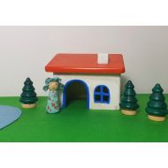 DirtyKidsHappyKids Wooden house for peg dolls, small world, pretend play Montessori and Waldorf inspired, story telling,handmade, story sack, red riding hood