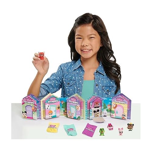 디즈니 Just Play Disney Doorables Mega Village Peek Pack, Series 6, 7, and 8, Toy Figures, Officially Licensed Kids Toys for Ages 5 Up, Amazon Exclusive