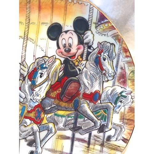 디즈니 Disney Tokyo Japan MIckey and Minnie Mouse Carousel Ceramic Decorative Plate