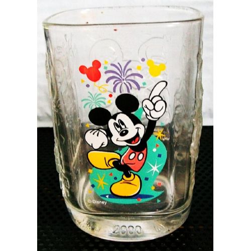 디즈니 Square Walt Disney World Celebration 2000 Magic Kingdom with Mickey Mouse Glass Tumbler COLLECTIBLE