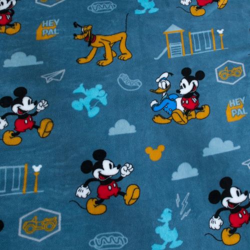 디즈니 Disney Mickey Mouse, Donald Duck, and Pluto Fleece Throw -