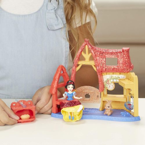디즈니 Disney Princess Cottage Kitchen & Snow White Doll, Royal Clips Fashion, One Clip Skirt