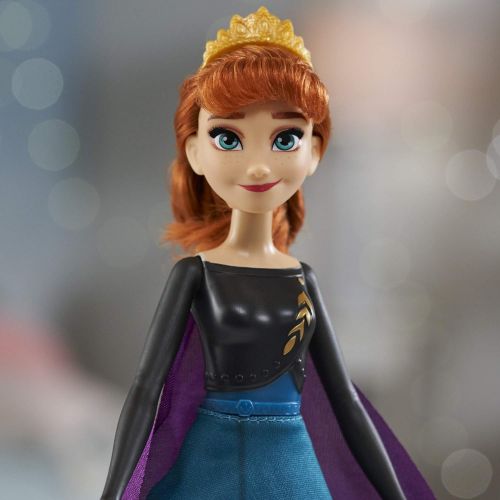 디즈니 Disney Frozen Disneys Frozen 2 Annas Queen Transformation Fashion Doll with 2 Outfits and 2 Hair Styles, Toy Inspired by Disneys Frozen 2