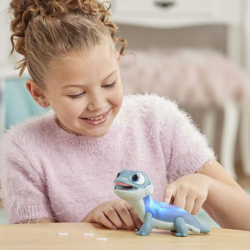 디즈니 Disney Frozen Fire Spirits Snowy Snack, Salamander Toy with Lights, Inspired 2 Movie