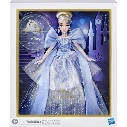 디즈니 Disney Princess Style Series Holiday Style Cinderella, Christmas 2020 Fashion Collector Doll with Accessories, Toy for Girls 6 Years and Up