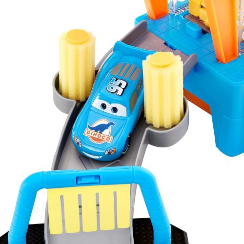  Disney Cars Toys Disney Pixar Cars Color Change Dinoco Car Wash Playset with Pitty and Exclusive Lightning McQueen Vehicle, Interactive Water Play Toy for Kids Age 4 Years and Older