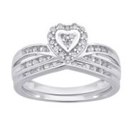 Divina 10k White Gold 1/4ct TDW White Diamond Heart Shape Bridal Set (I-J, I2-I3) by Divina