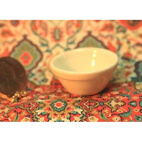  Dollhouse Miniature Stoneware Look Mixing Bowl in Creme