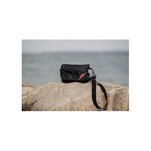  Domke 700-52RBS Tear Resistant, Lightweight Limited Edition F5XB Rip Stop Nylon Camera Case, Black