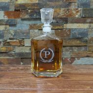 /Donebetter Personalized Whiskey Decanter - Liquor Bottle - Groomsmen - Best Man - Groomsman - Gifts for Men - Grandfather, Custom Glassware - Father