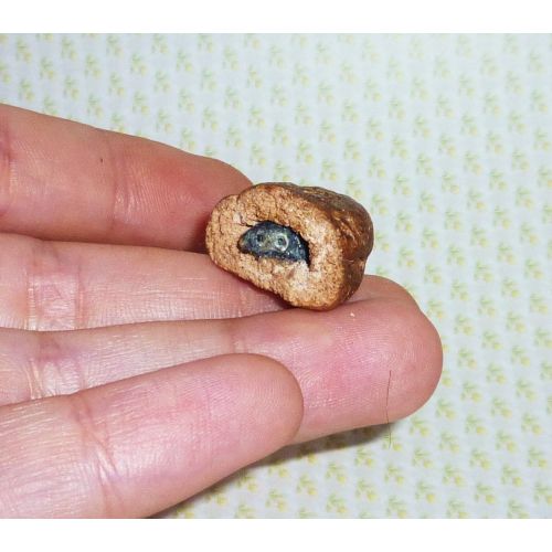  Donlane Dollhouse miniature 1:12 Little mouse in the bread OOAK