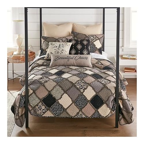  Donna Sharp King Bedding Set - 3 Piece - Lexington Contemporary Quilt Set with King Quilt and Two King Pillow Shams - Machine Washable