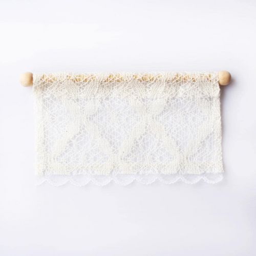  Dovewill 1/12 Dollhouse Miniature Short Rectangular Lace Curtain/Drape with Wooden Rod Rail for Dolls Windows Accessory Decoration White