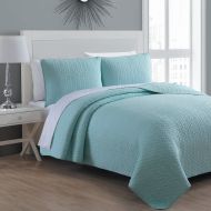 DreamBone Tristan Quilt Set by Estate Collection