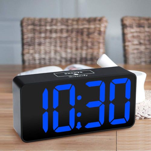  DreamSky 8.9 Inches Large Digital Alarm Clock with USB Charging Port, Fully Adjustable Dimmer, Battery Backup, 12/24Hr, Snooze, Adjustable Alarm Volume, Bedroom Alarm Clocks: Elect