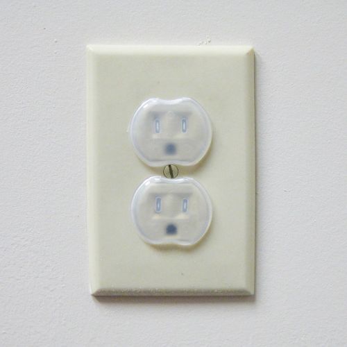  [아마존베스트]Dreambaby Outlet Plugs, 24 Count