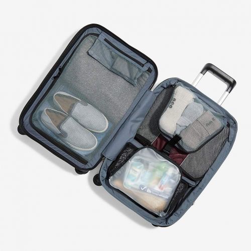  [아마존 핫딜] EBags eBags Fortis Pro USB Carry-On Spinner 22 Inch (Black)