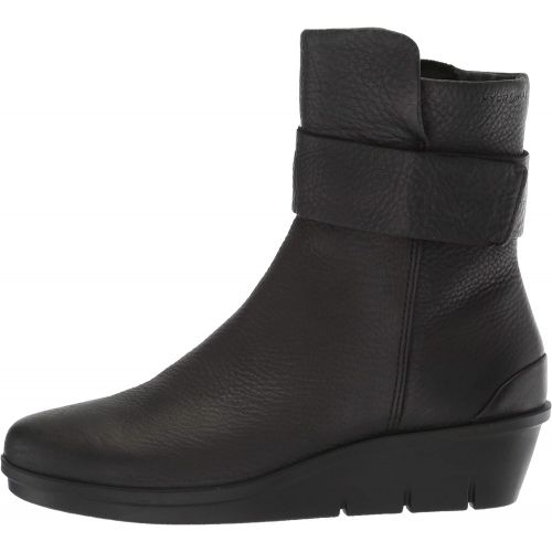  ECCO Womens Skyler Hydromax Ankle Boot